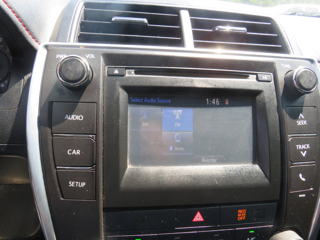 Used 2015 Toyota Camry SE image 16