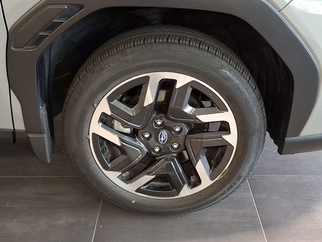 Certified 2025 Subaru Forester Limited image 8