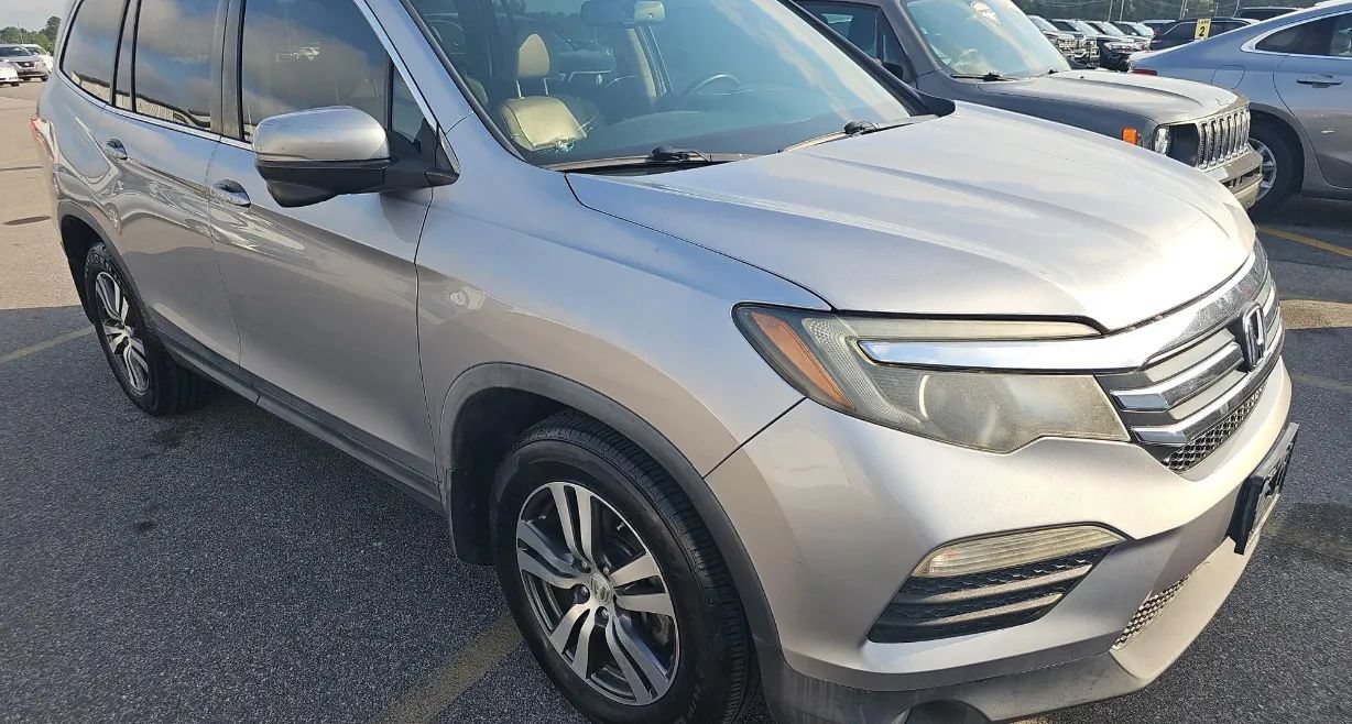 Used 2016 Honda Pilot EX-L image 2