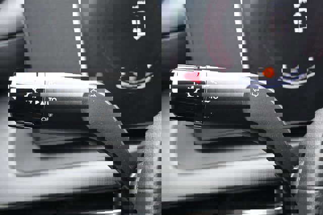 Used 2025 Hyundai Santa Cruz SEL image 38