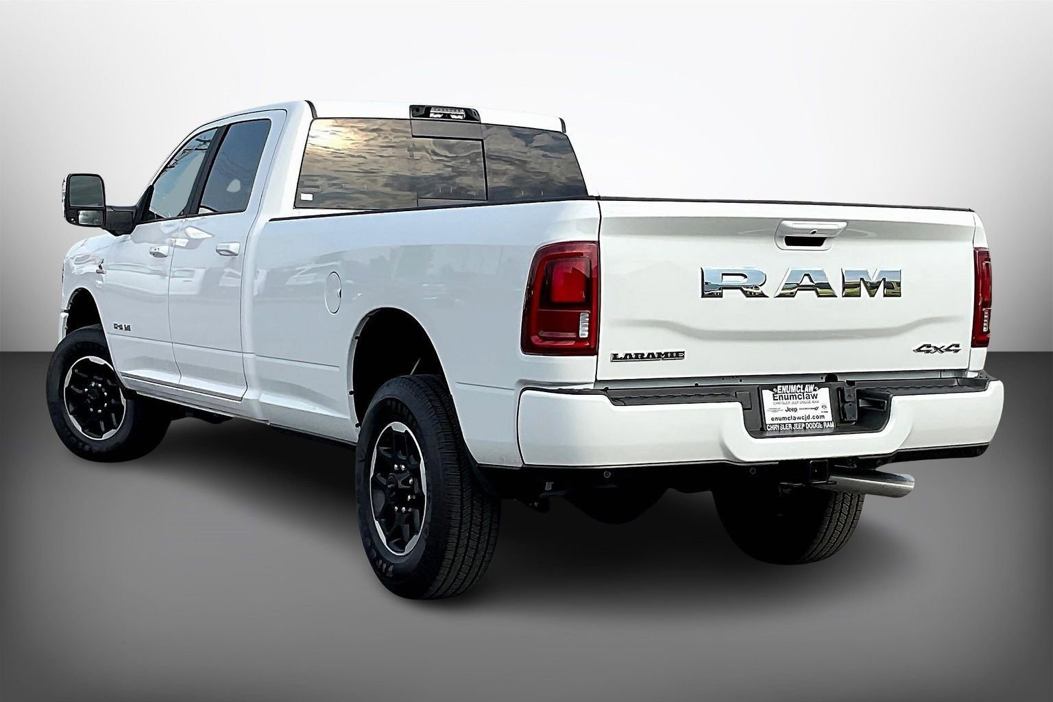 New 2025 RAM 3500 Laramie w/ Towing Technology Group image 3