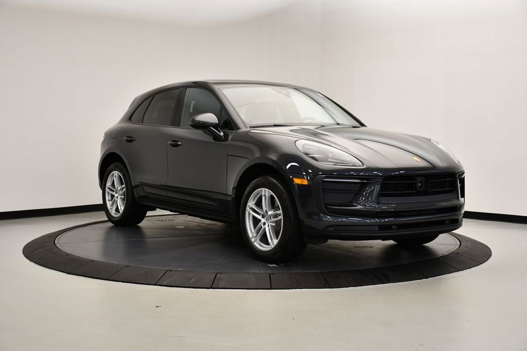Certified 2025 Porsche Macan Turbo AWD/4WD image 9