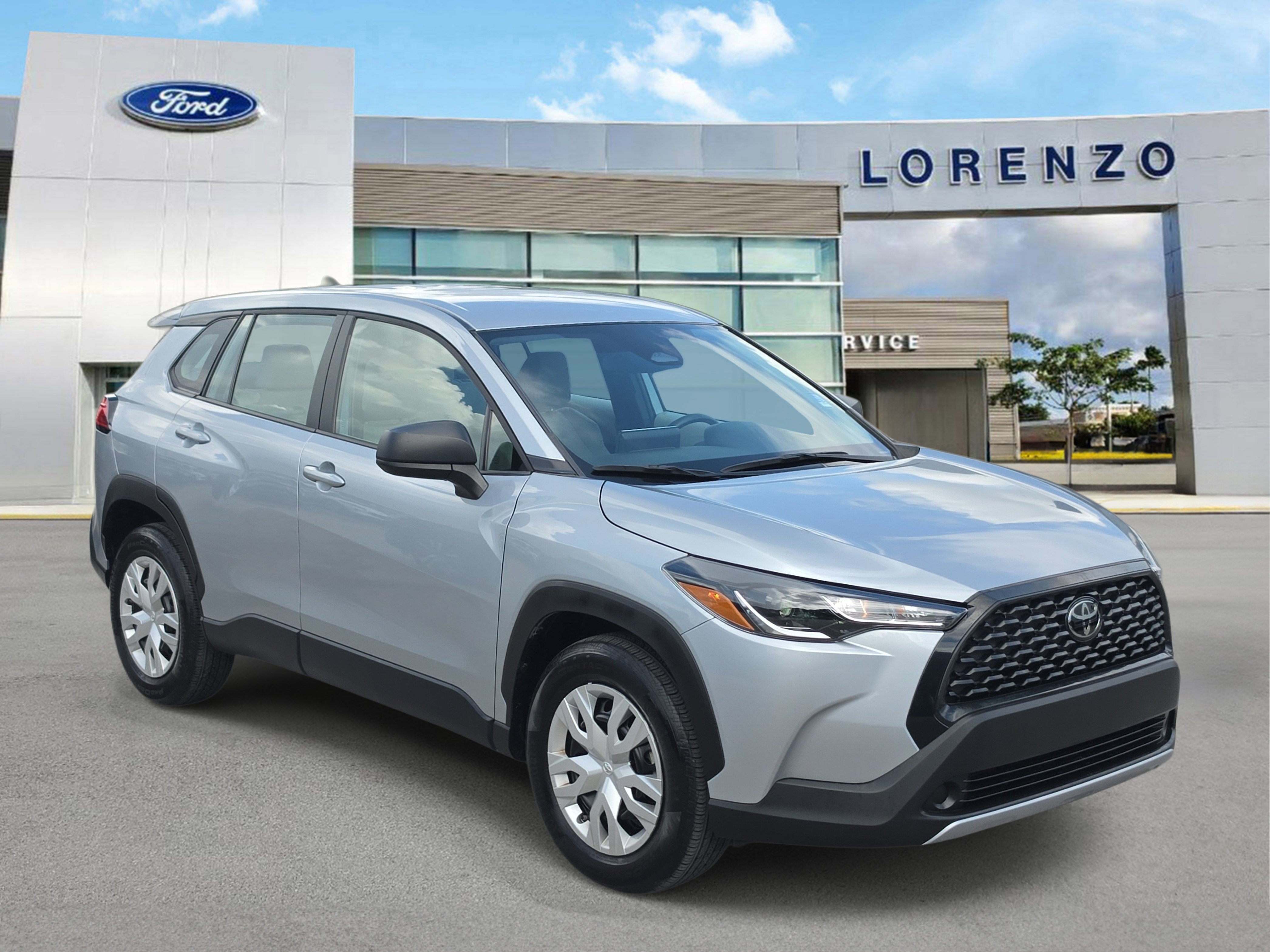 Used 2025 Toyota Corolla Cross L FWD image 3