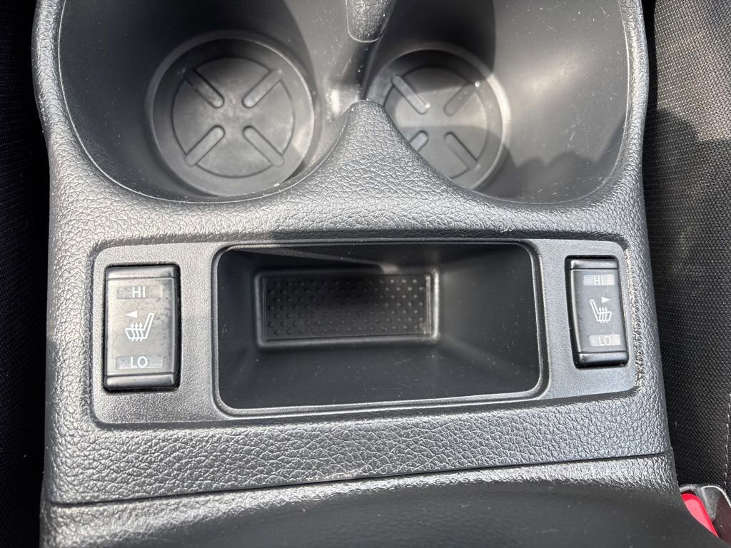 Used 2019 Nissan Rogue SV image 23