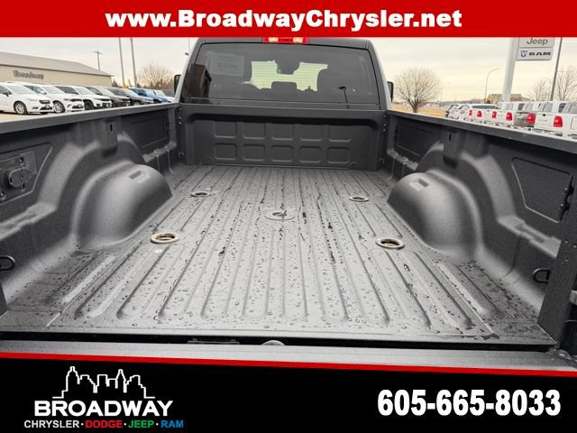 Used 2025 RAM 3500 Big Horn AWD/4WD image 9