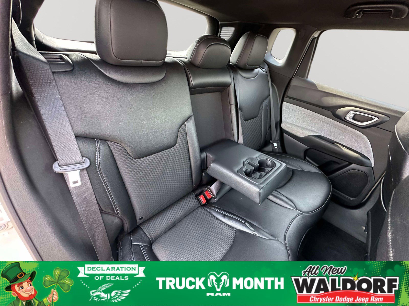 Used 2024 Jeep Compass Latitude image 24