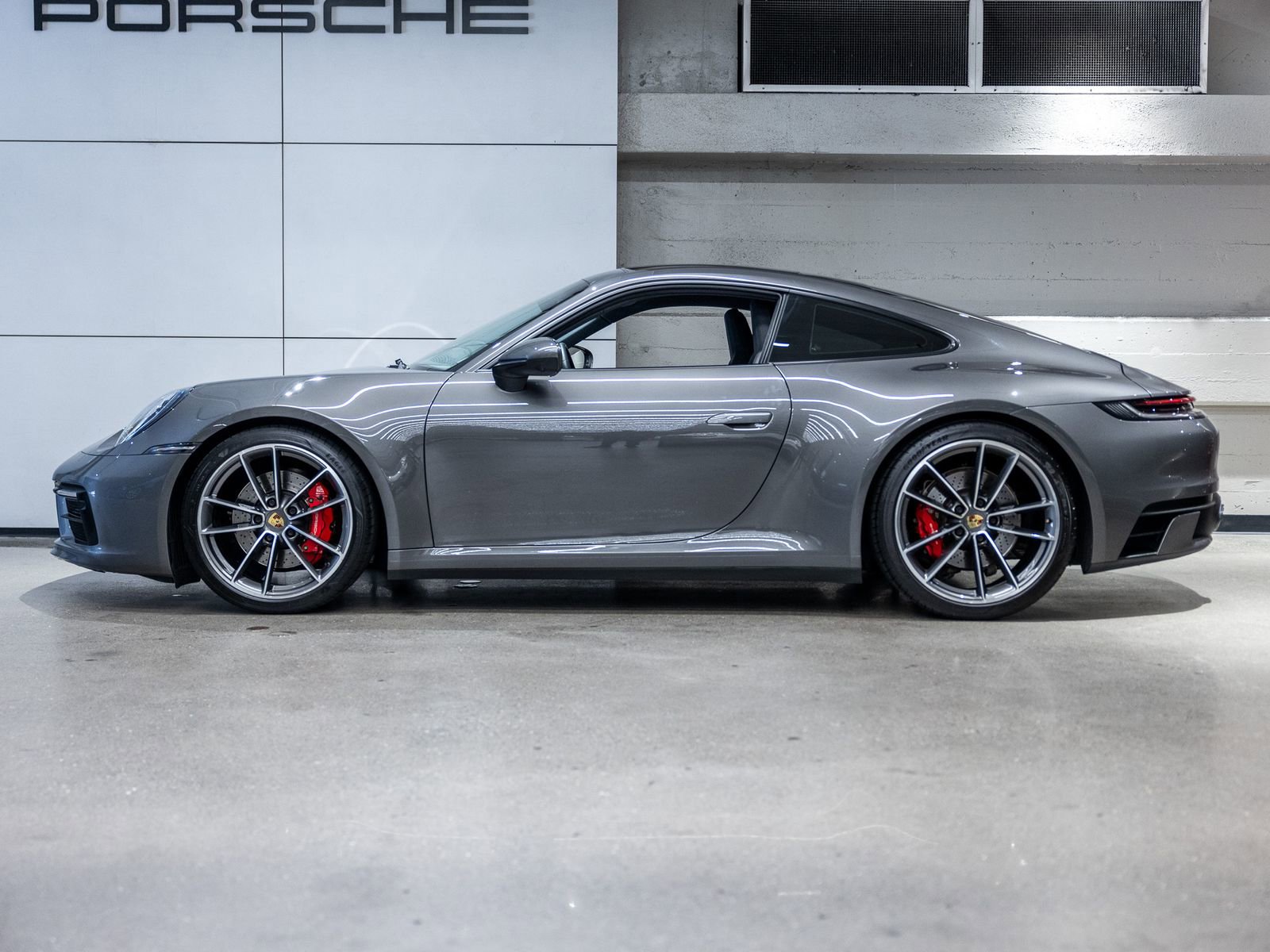 Certified 2020 Porsche 911 Carrera S RWD image 2