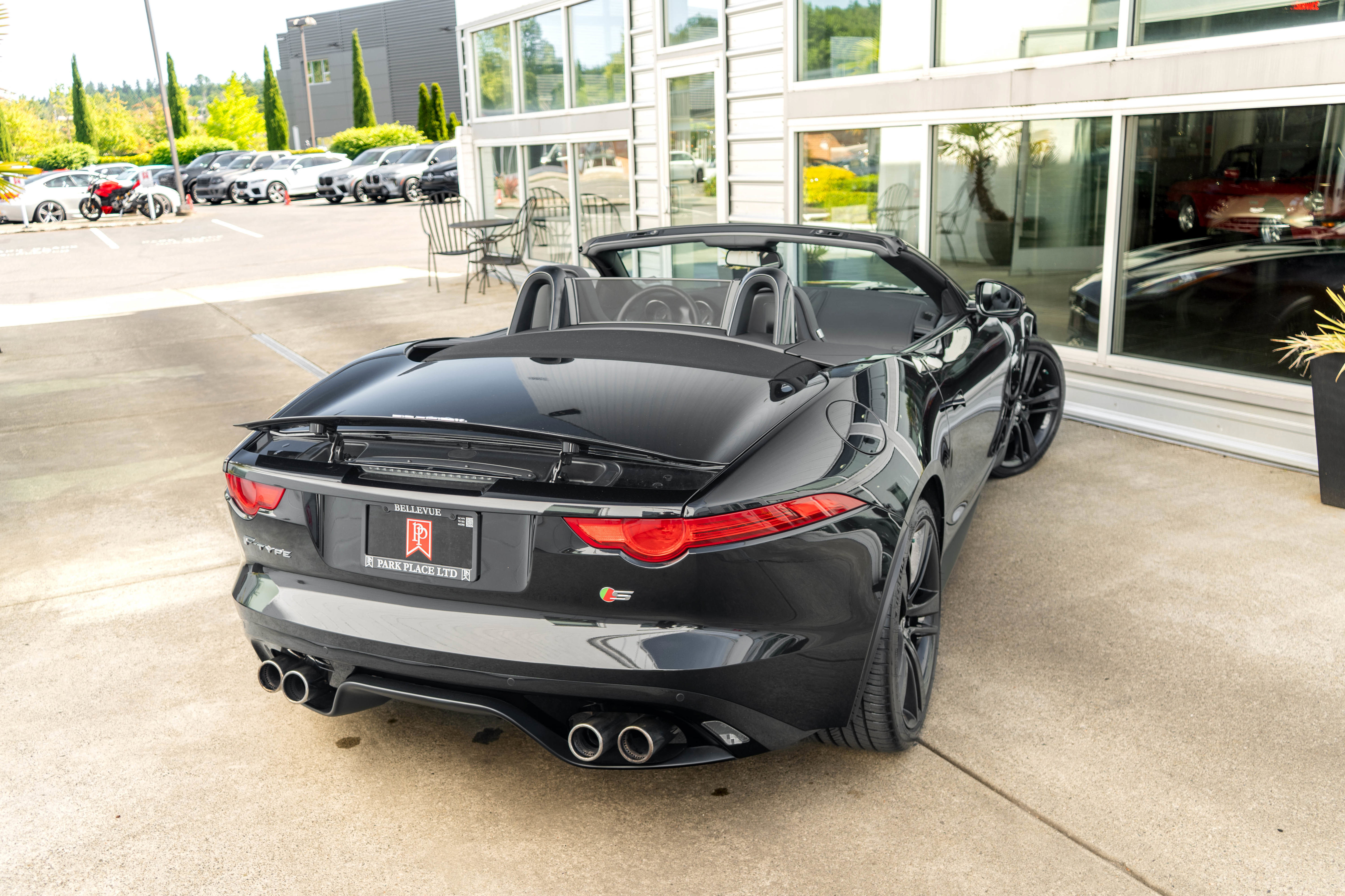 Used 2014 Jaguar F-TYPE S RWD image 6
