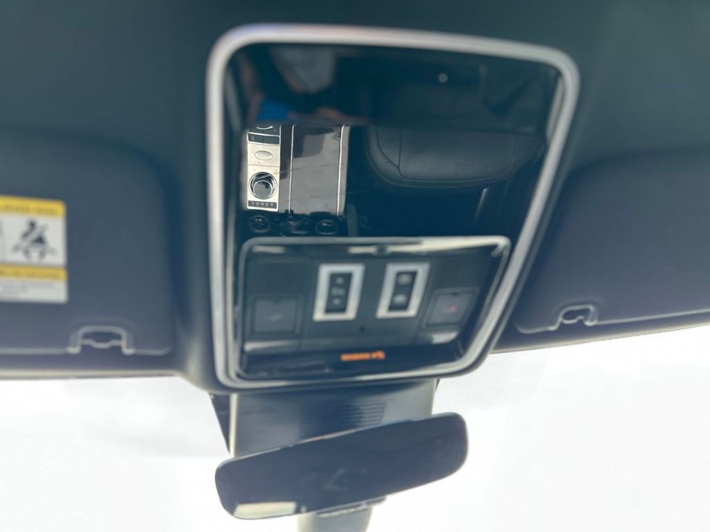 Used 2019 Land Rover Range Rover HSE image 28