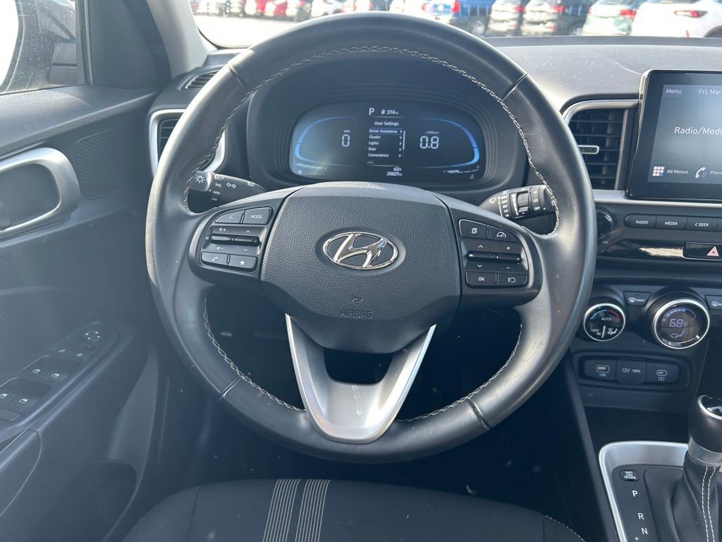 Used 2024 Hyundai Venue SEL image 10