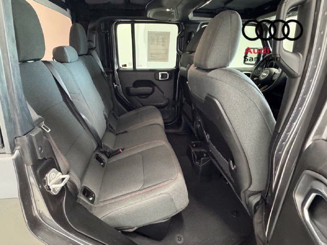 Used 2025 Jeep Gladiator Rubicon w/ Safety Group AWD/4WD image 26