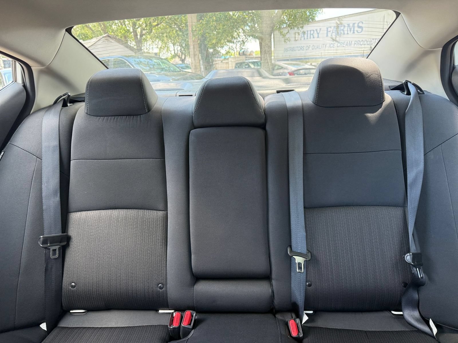Used 2025 Nissan Altima 2.5 SV FWD image 35