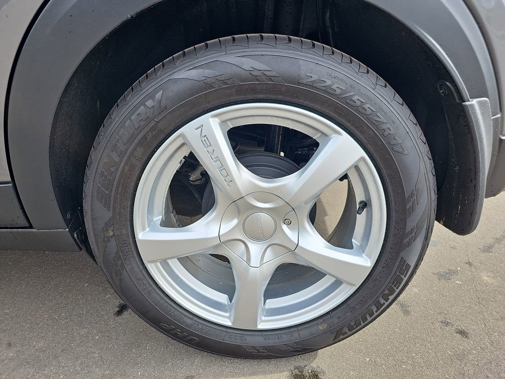 Used 2025 Nissan Kicks Play S image 29