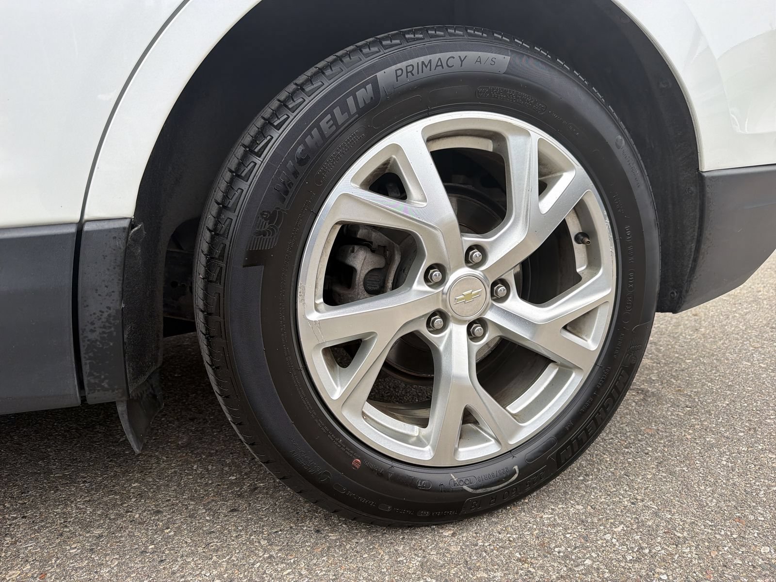 Used 2020 Chevrolet Equinox Premier AWD/4WD image 15