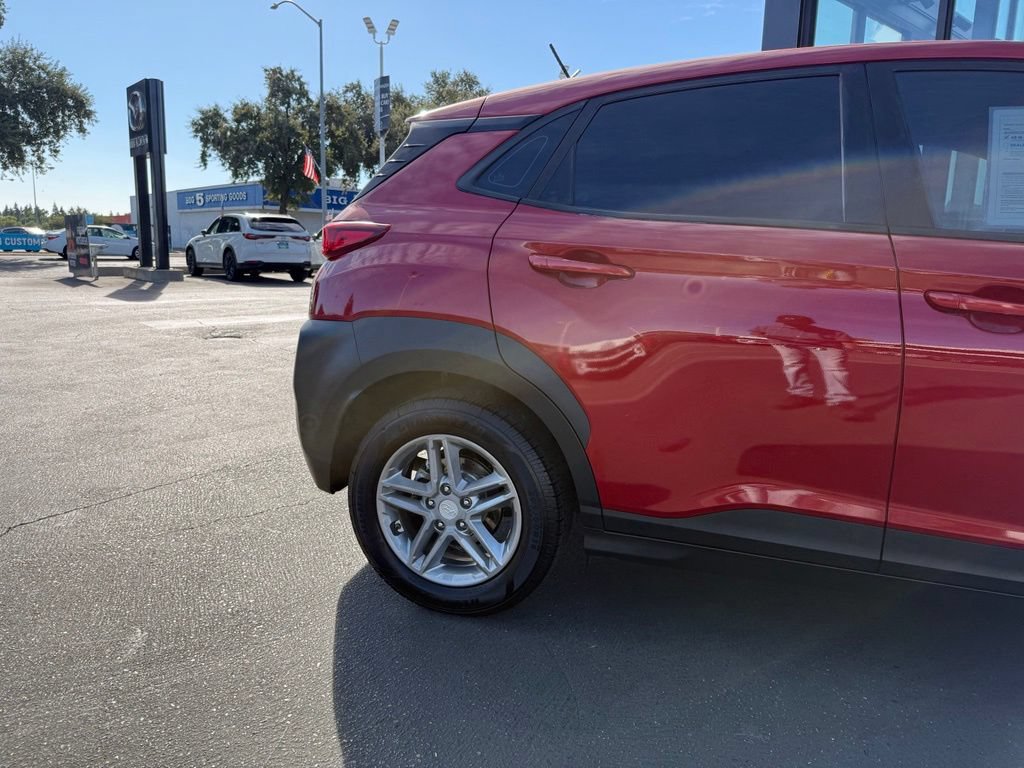 Used 2019 Hyundai Kona SE FWD image 12