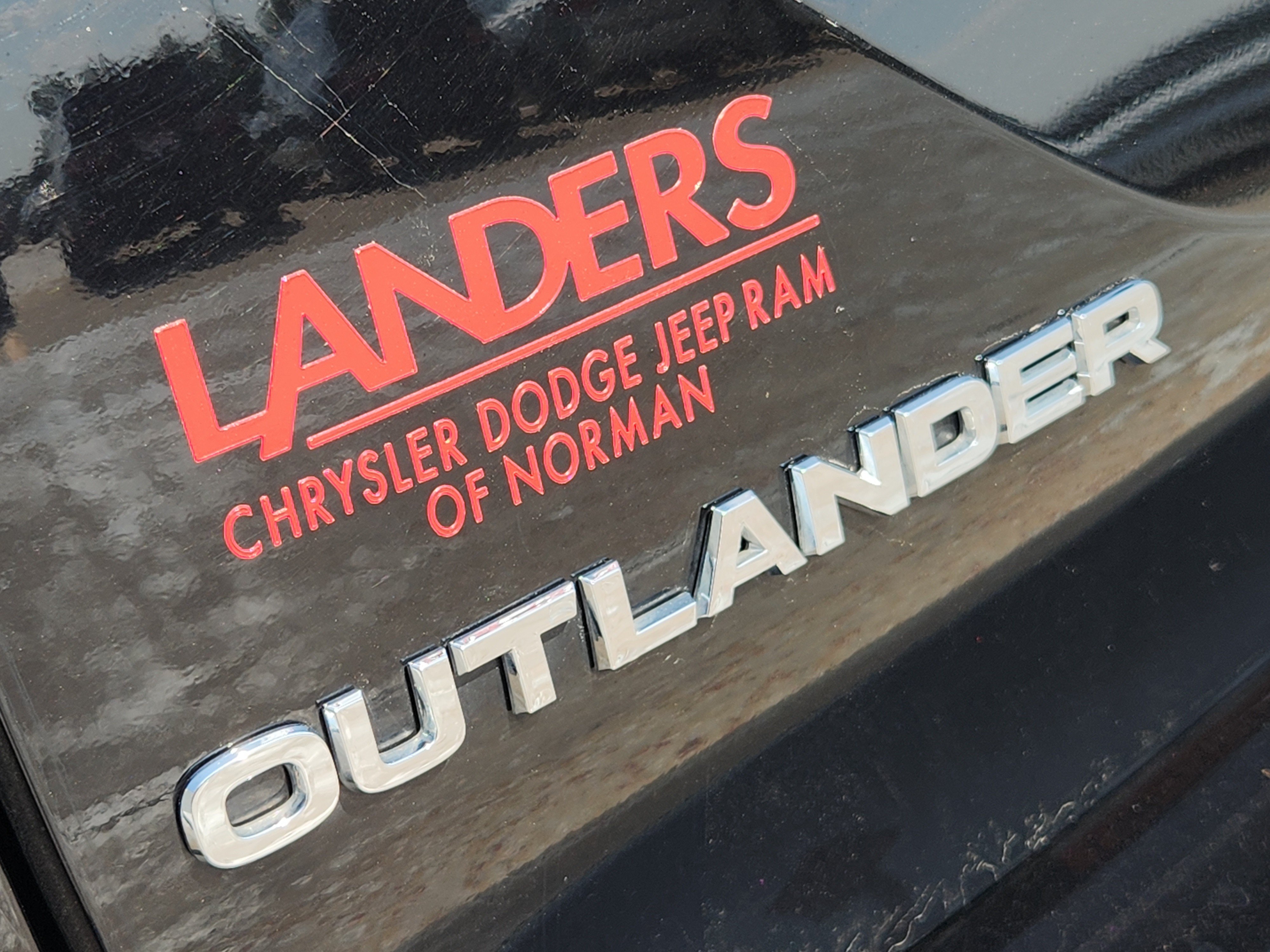 Used 2025 Mitsubishi Outlander SE AWD/4WD image 12