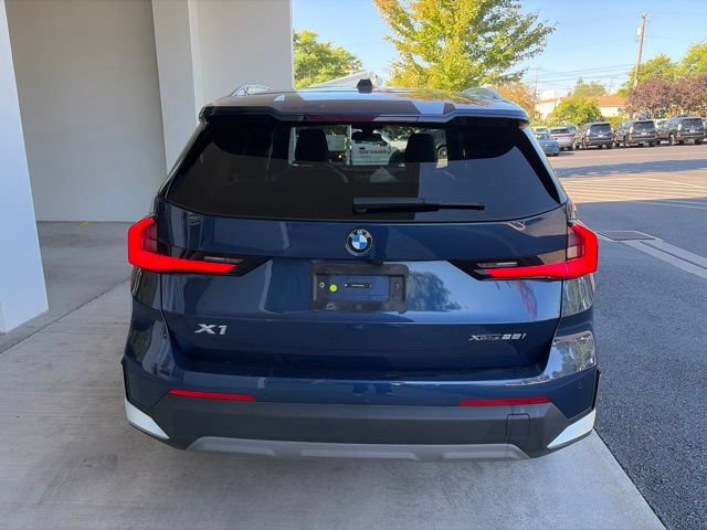 Used 2023 BMW X1 xDrive28i w/ Premium Package AWD/4WD image 4