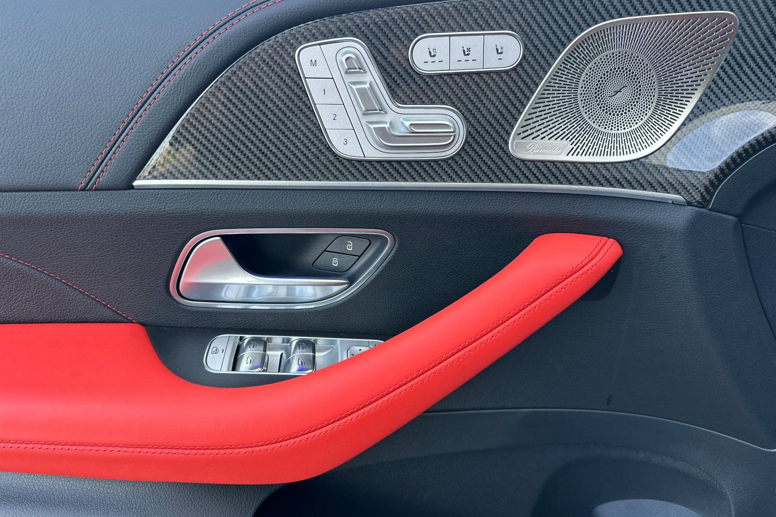 New 2025 Mercedes-Benz GLE 53 AMG 4MATIC image 12