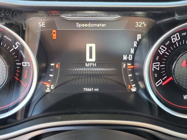 Used 2019 Dodge Challenger SXT w/ Plus Package image 11