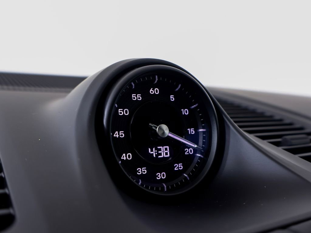 New 2026 Porsche Cayenne GTS image 18