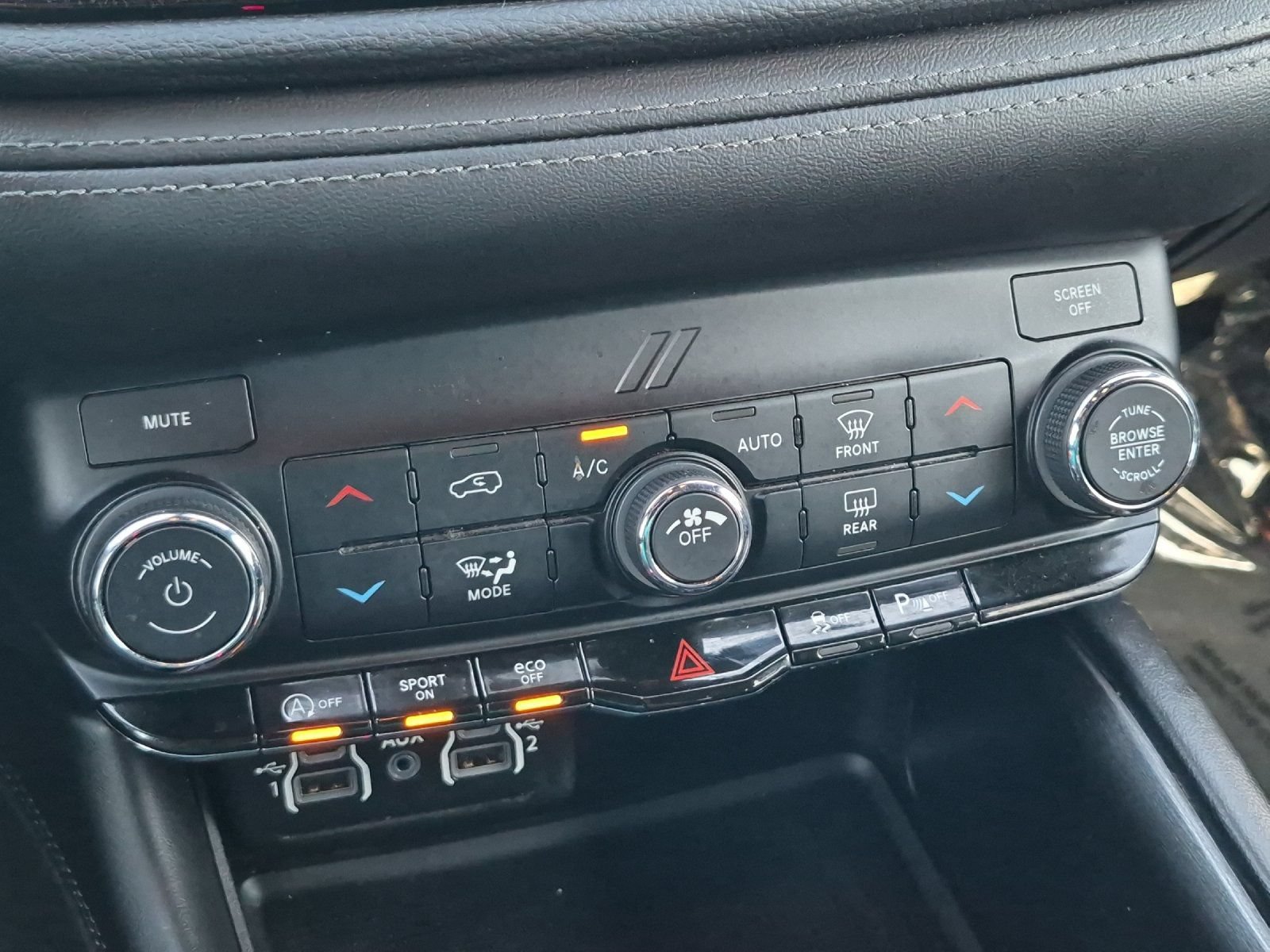 Used 2023 Dodge Durango SXT Launch Edition RWD image 19