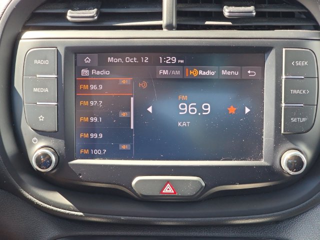 Used 2024 Kia Soul LX w/ LX Technology Package FWD image 25