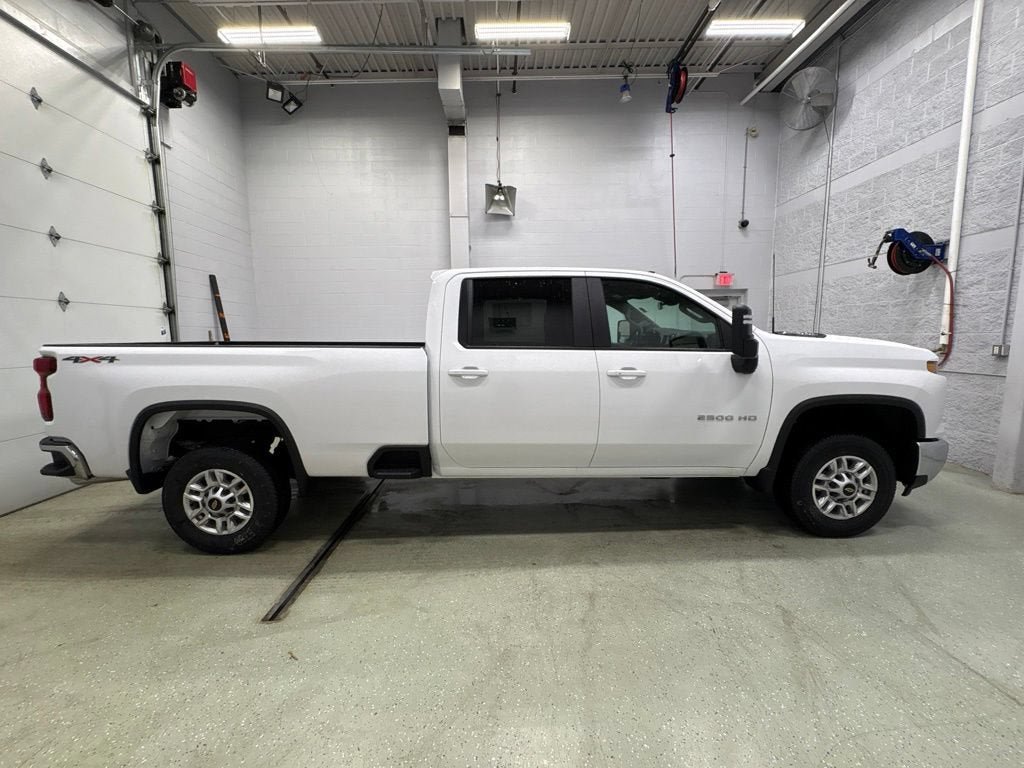 New 2026 Chevrolet Silverado 2500 LT AWD/4WD image 3