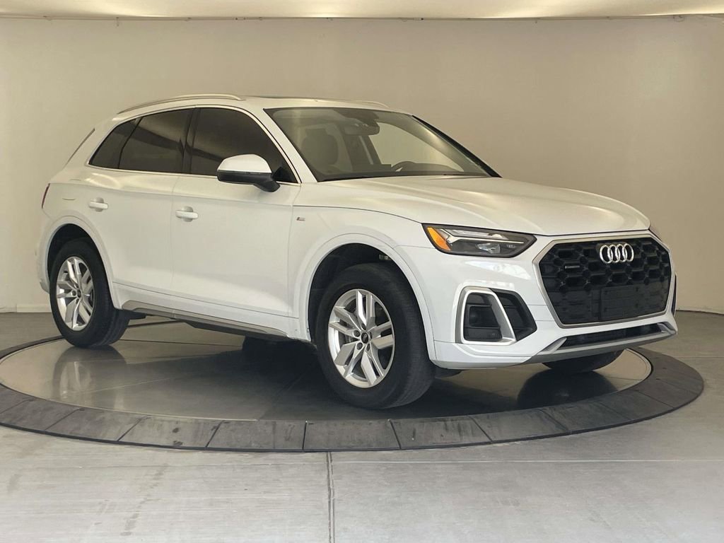 Used 2023 Audi Q5 2.0T Premium w/ Convenience Package AWD/4WD image 9