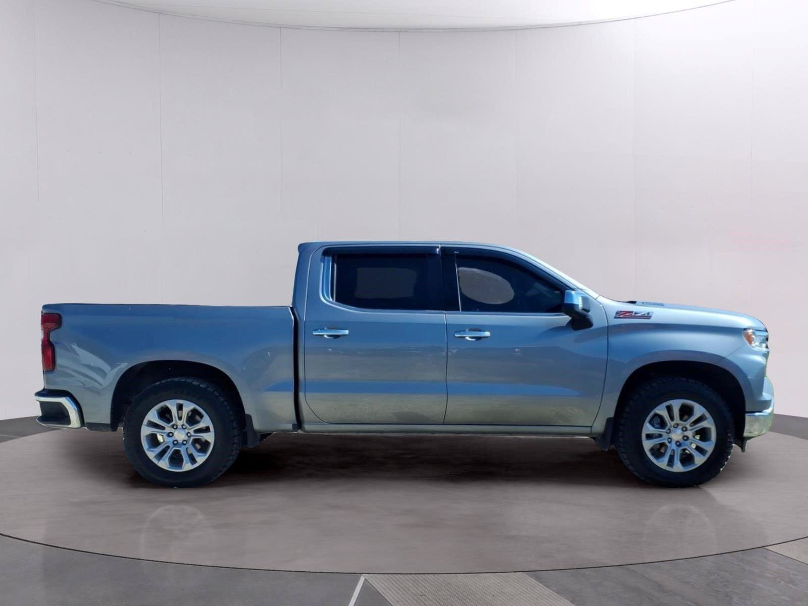 Used 2024 Chevrolet Silverado 1500 LTZ w/ LTZ Convenience Package II AWD/4WD image 6