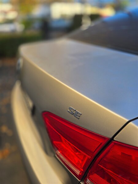 Used 2013 Volkswagen Passat 2.5 SE image 11
