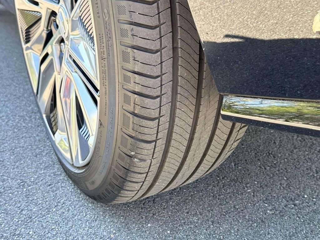 Used 2024 Cadillac Lyriq Luxury w/ LPO, Floor Liner Package image 16