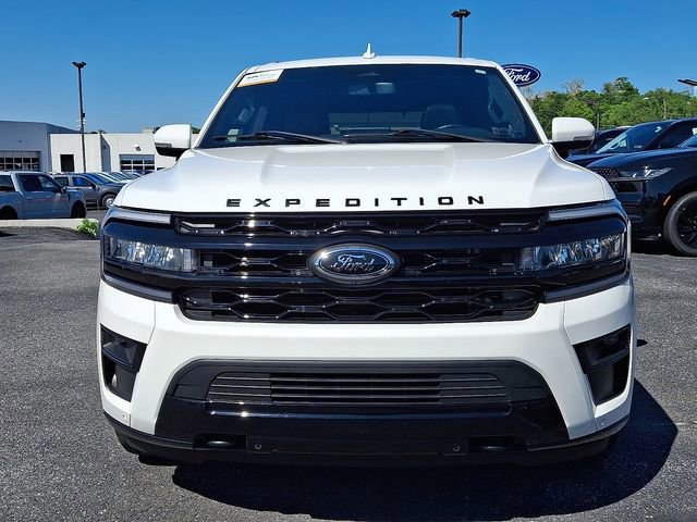 Certified 2023 Ford Expedition Limited AWD/4WD image 2
