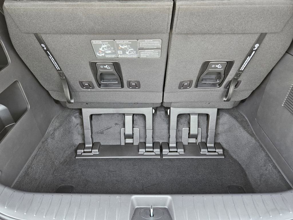 New 2026 Kia Carnival FWD image 22