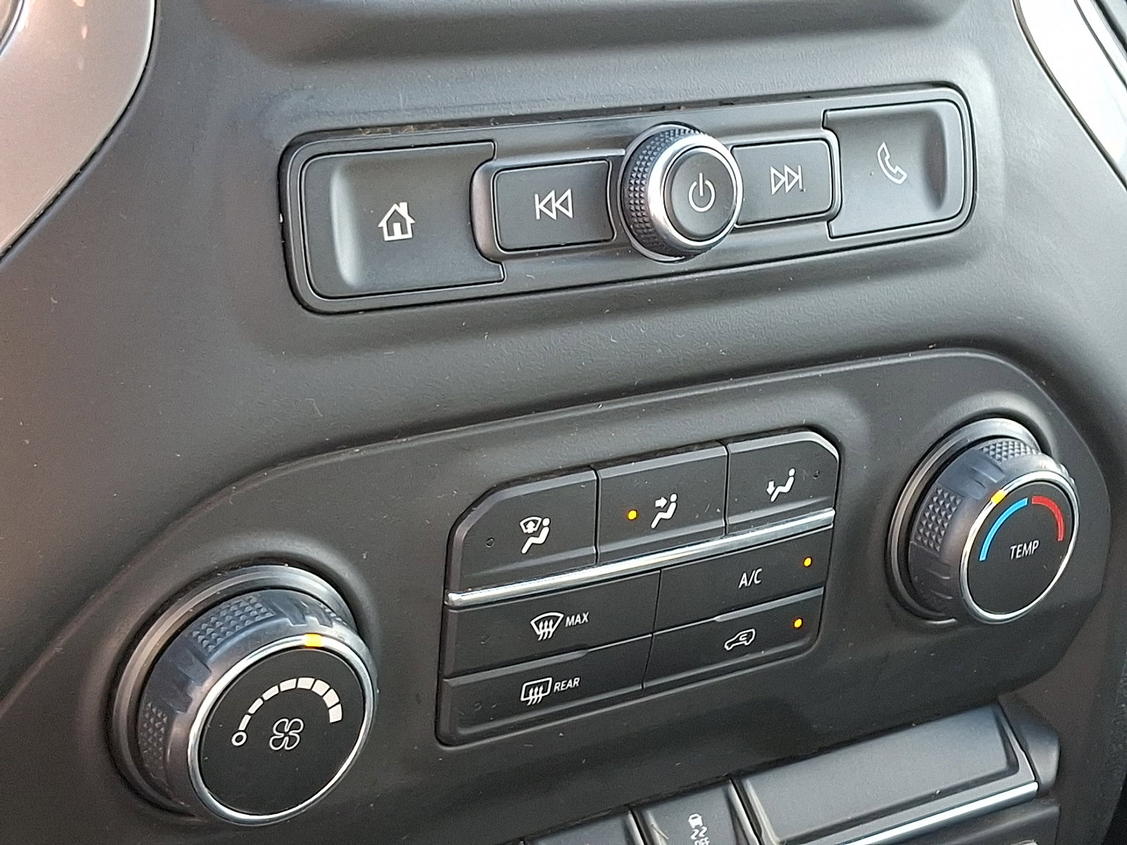 Used 2021 Chevrolet Silverado 2500 Custom w/ Custom Convenience Package image 16