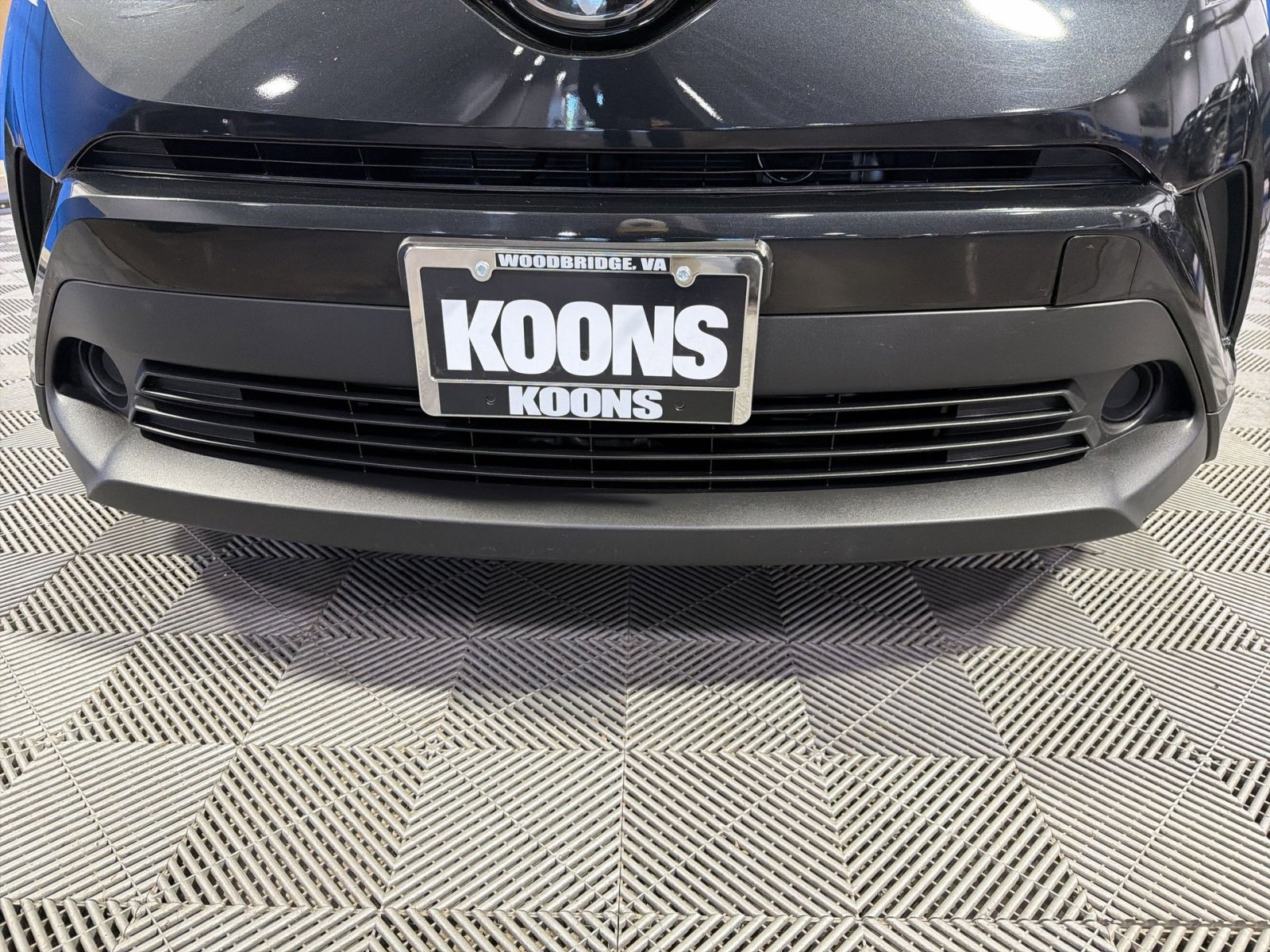 Used 2019 Toyota C-HR XLE image 12