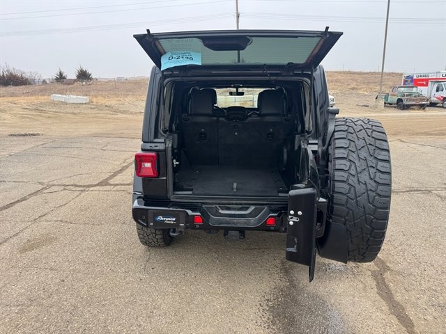 Used 2021 Jeep Wrangler Unlimited Sahara image 19