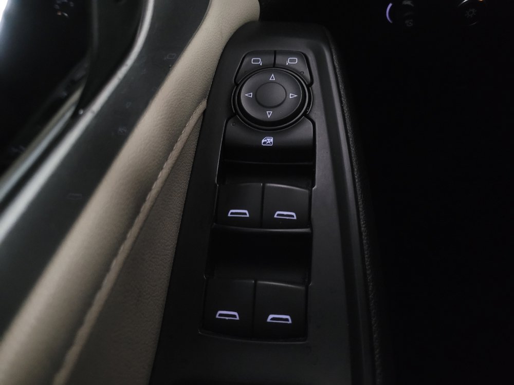Used 2023 Chevrolet Traverse LS FWD image 27