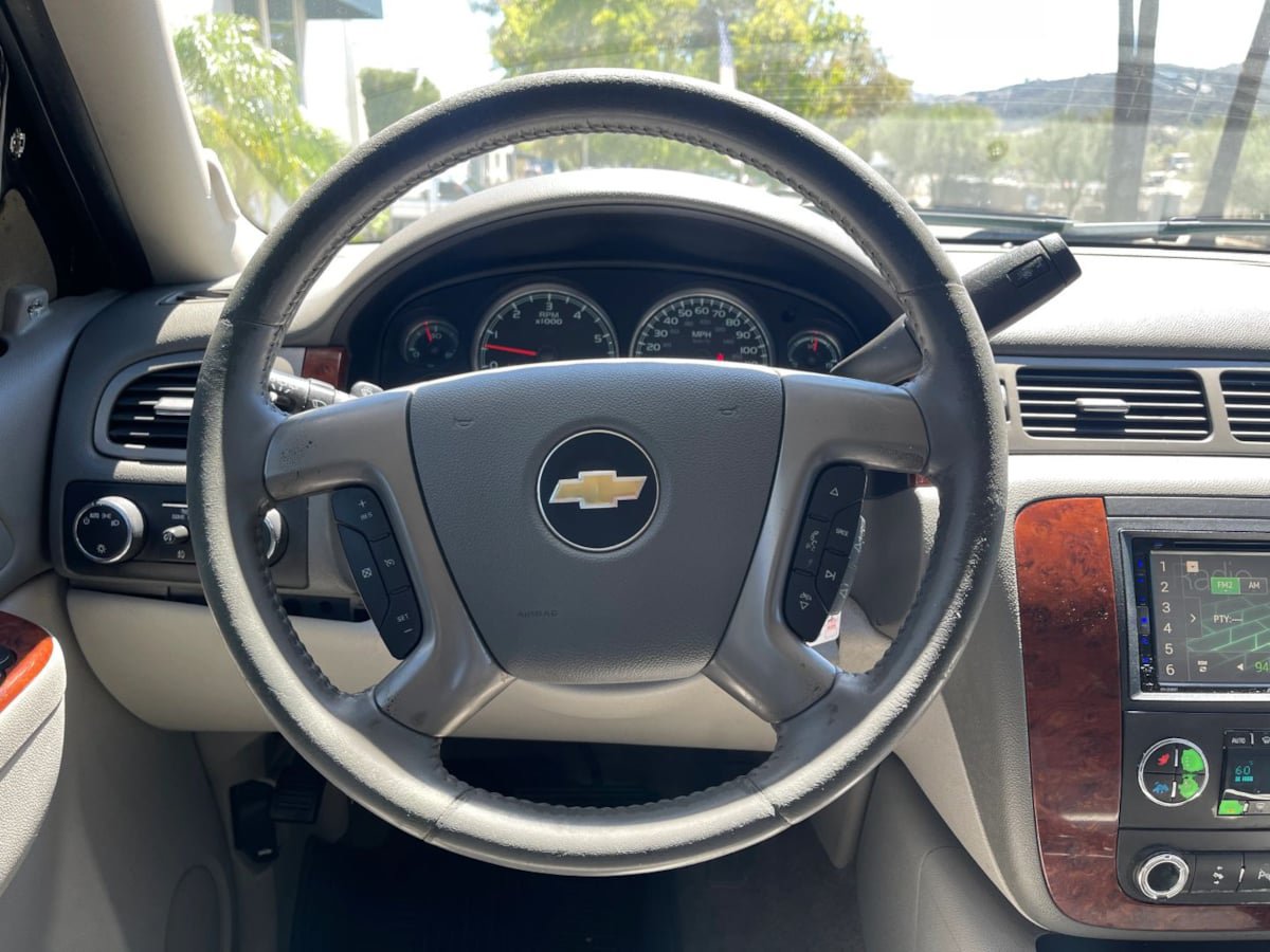 Used 2012 Chevrolet Tahoe LT AWD/4WD image 12