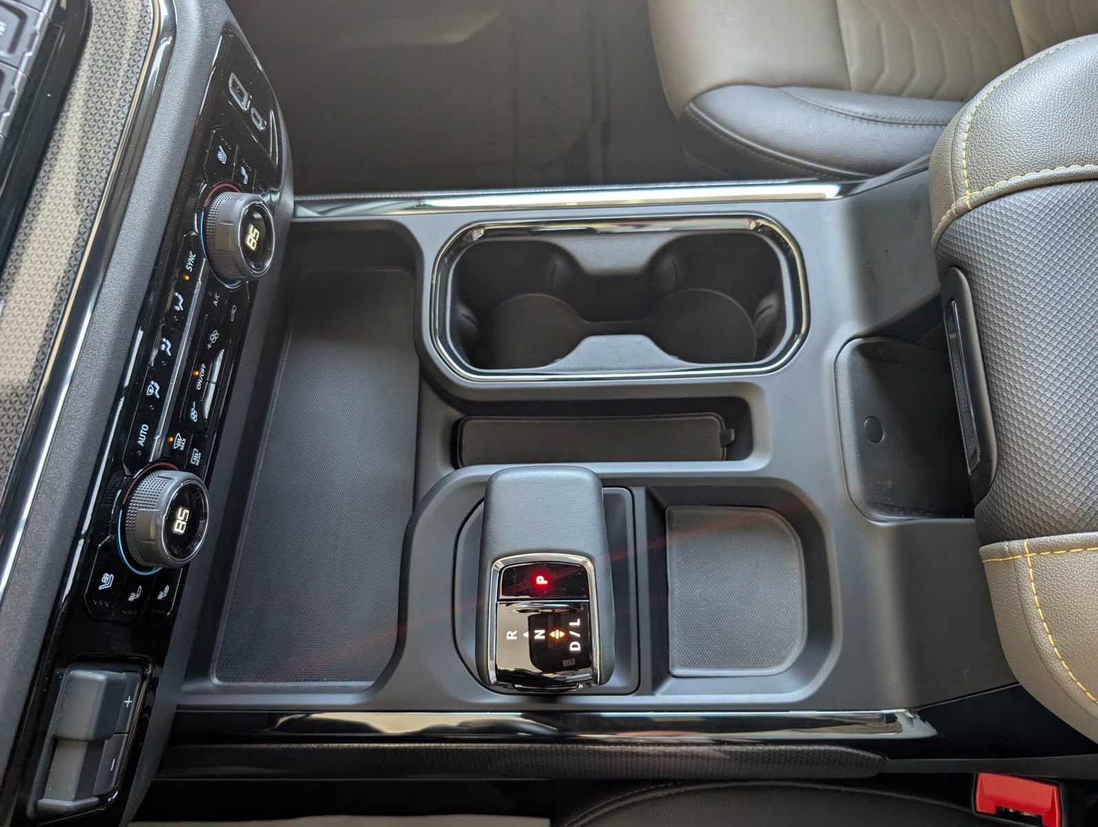 Used 2023 Chevrolet Silverado 1500 ZR2 w/ Technology Package image 25