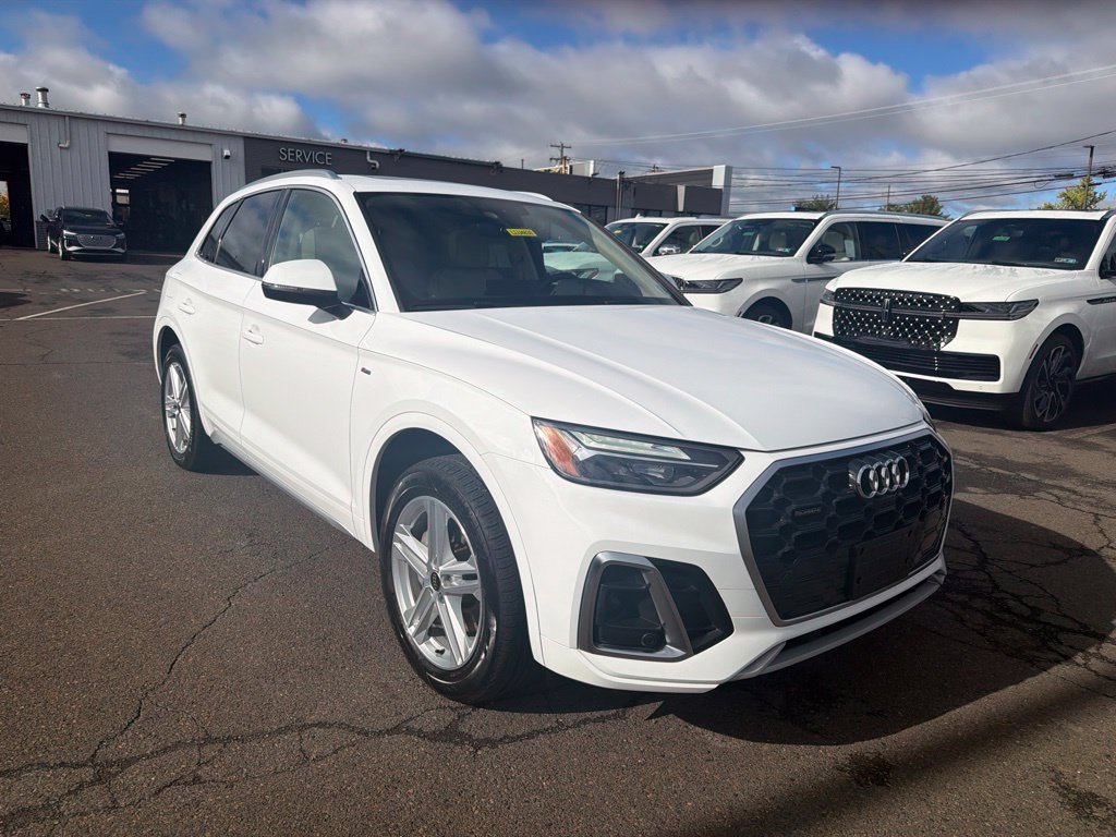 Used 2024 Audi Q5 e Premium Plus w/ Premium Plus Package AWD/4WD image 8