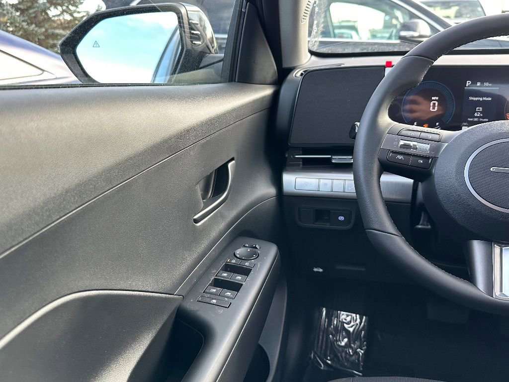 Used 2025 Hyundai Kona SEL image 17