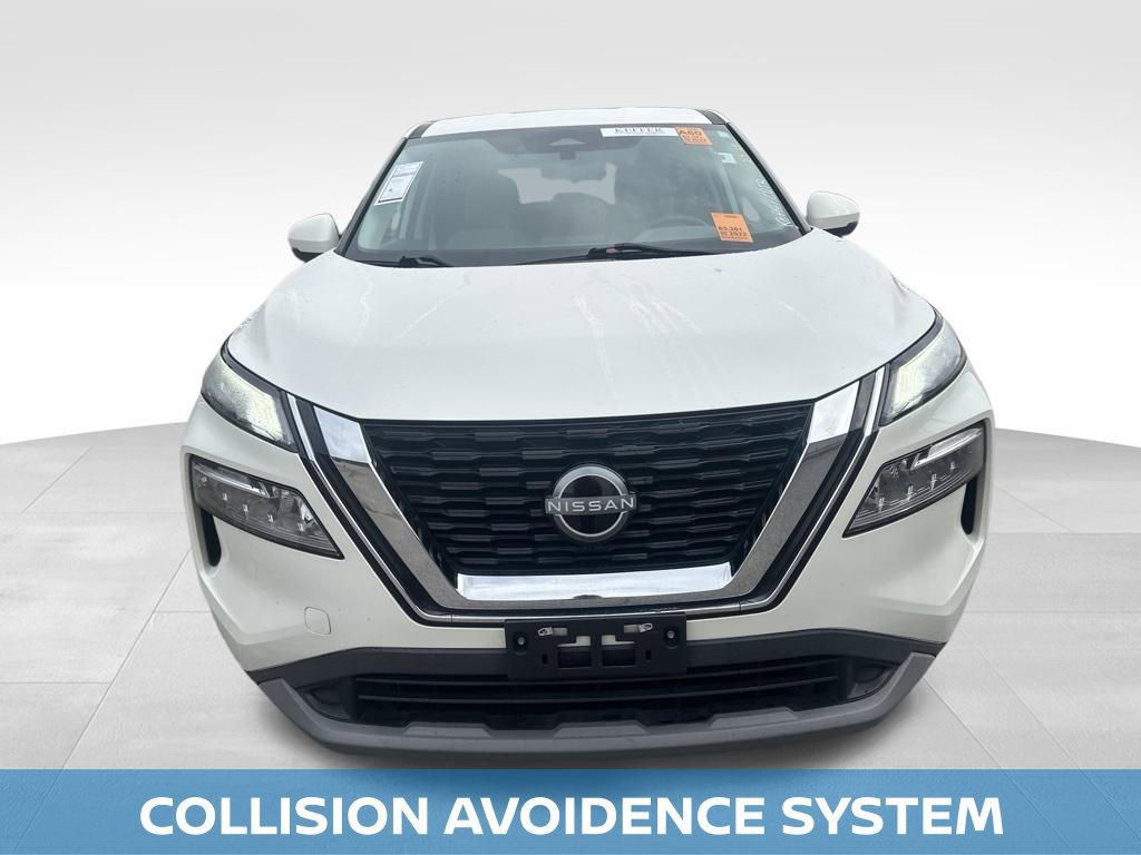 Used 2022 Nissan Rogue SV AWD/4WD image 12