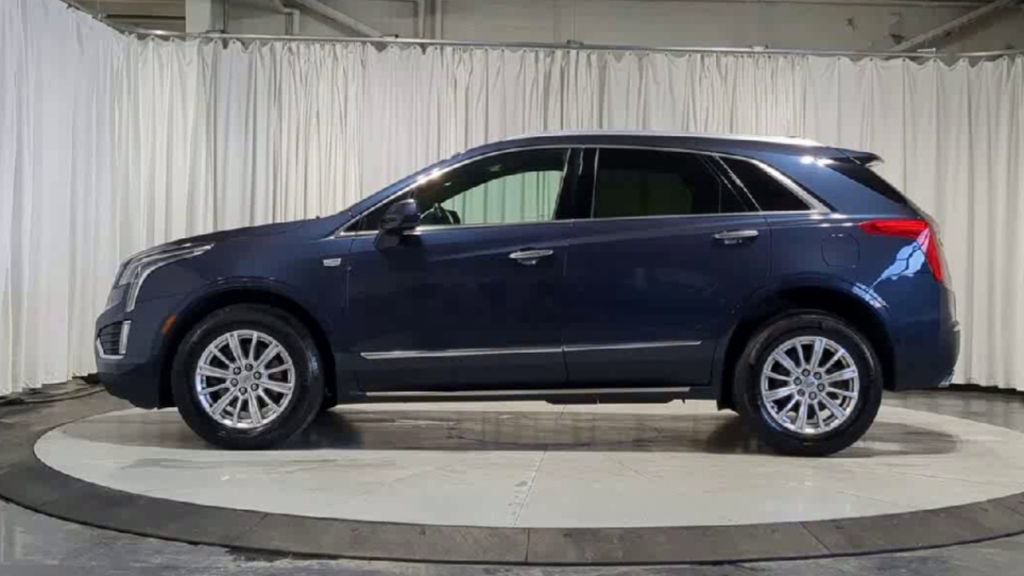 Used 2019 Cadillac XT5 Base image 6