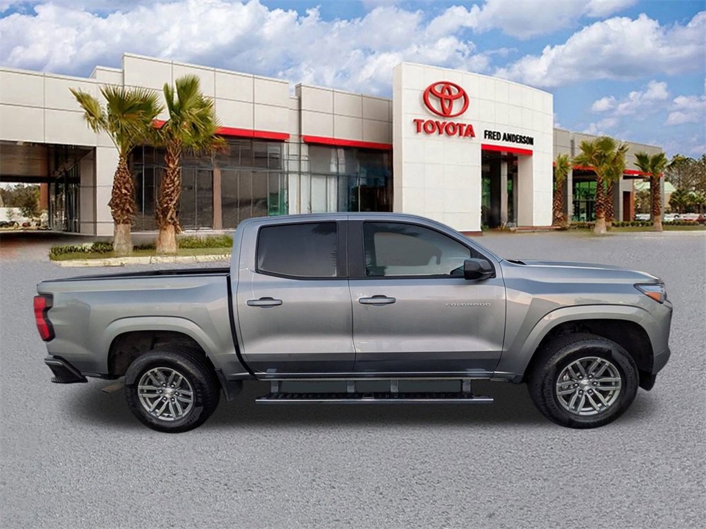 Used 2023 Chevrolet Colorado LT w/ LT Convenience Package II image 3