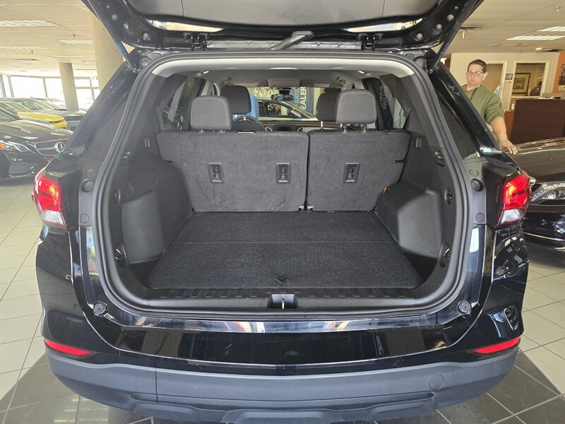 Used 2023 Chevrolet Equinox LS w/ LS Convenience Package FWD image 30