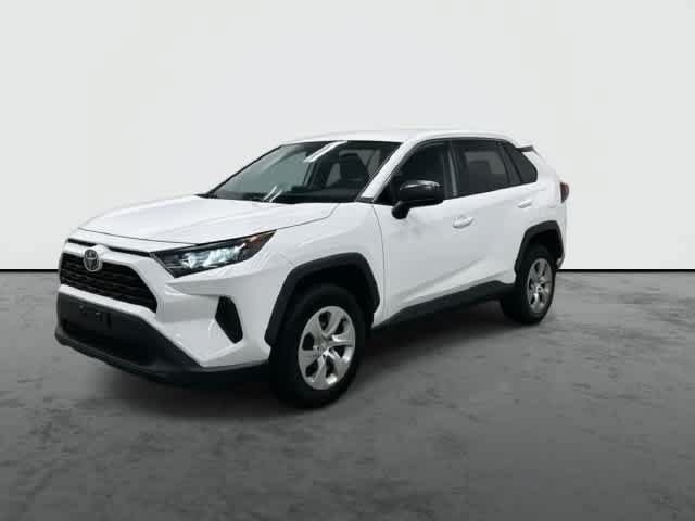 Used 2022 Toyota RAV4 LE AWD/4WD image 8