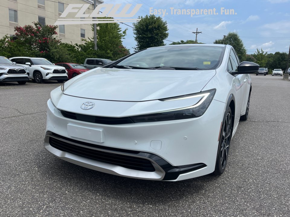 Used 2025 Toyota Prius Plug-In Hybrid FWD image 28