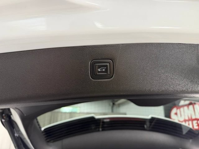 Used 2020 Chevrolet Blazer LT AWD/4WD image 17