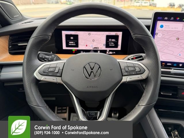 Used 2025 Volkswagen Tiguan SEL R-Line AWD/4WD image 23