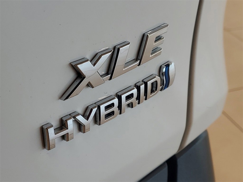 Used 2023 Toyota RAV4 XLE image 8